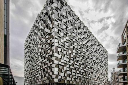 The World's 10 Greatest Car Parks