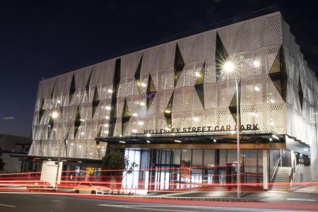 Les Mills Parking Structure